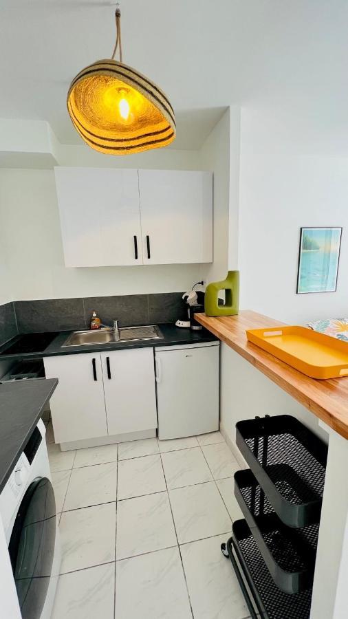 Studio Le Dina St Gilles Boucan Canot Сен-Жиль-ле-Бен Екстер'єр фото